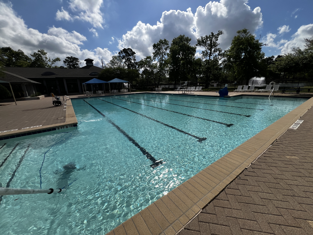 Club pool vacuuming by ATX AquaTechs