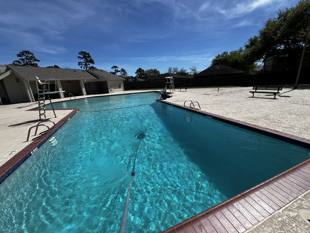 HOA pool vacuuming by ATX AquaTechs