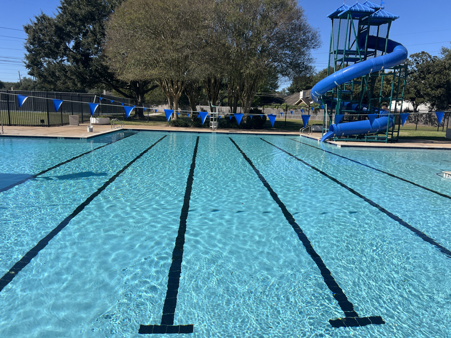 Resort style pool maintenance and cleaning services